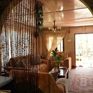 Redwood Homestay Maison d'hôtes